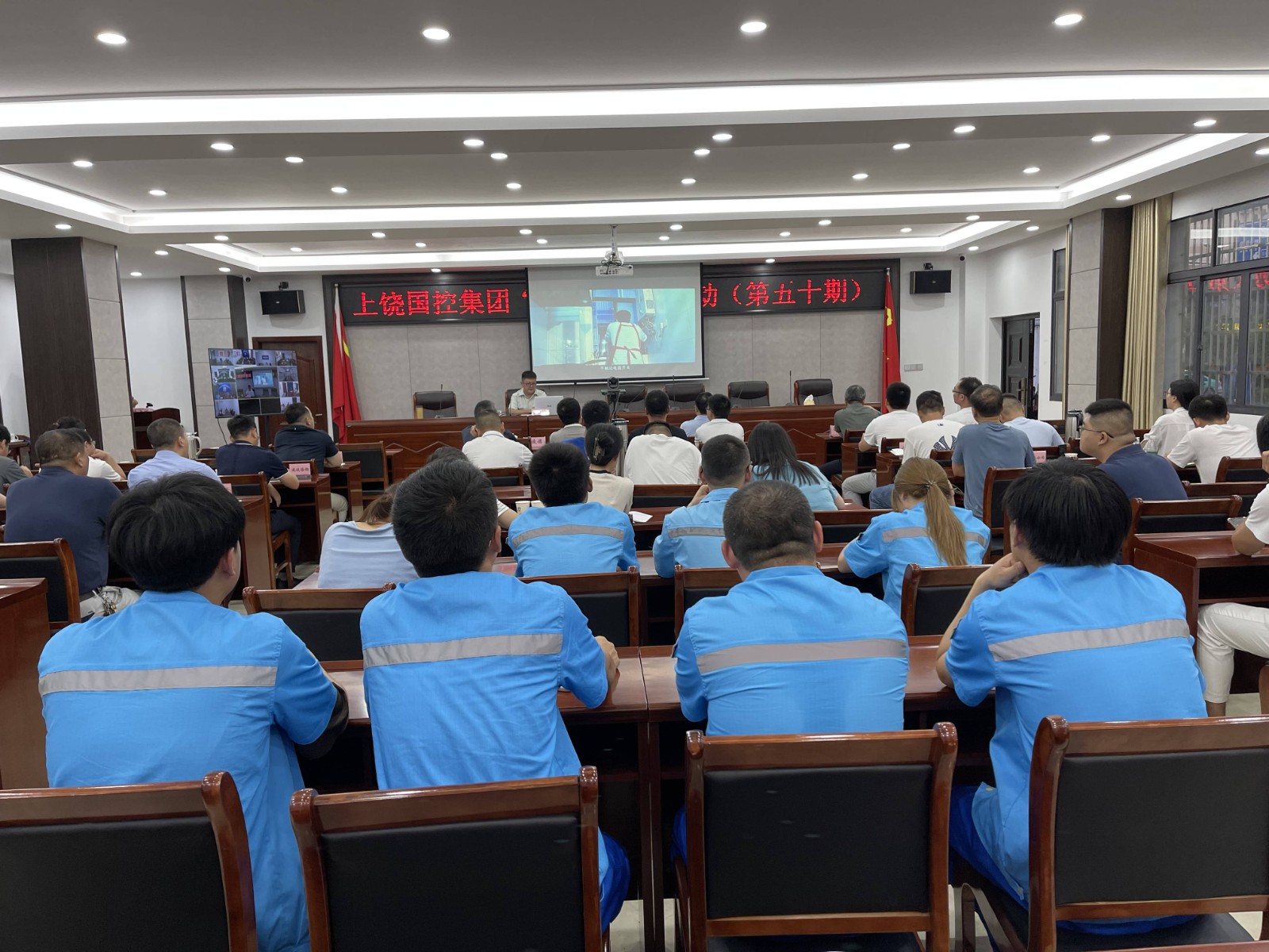 8d9285d2b43ab303939651589ab14c11.jpg f9005970175933300cc0479bb0a4cea.jpg