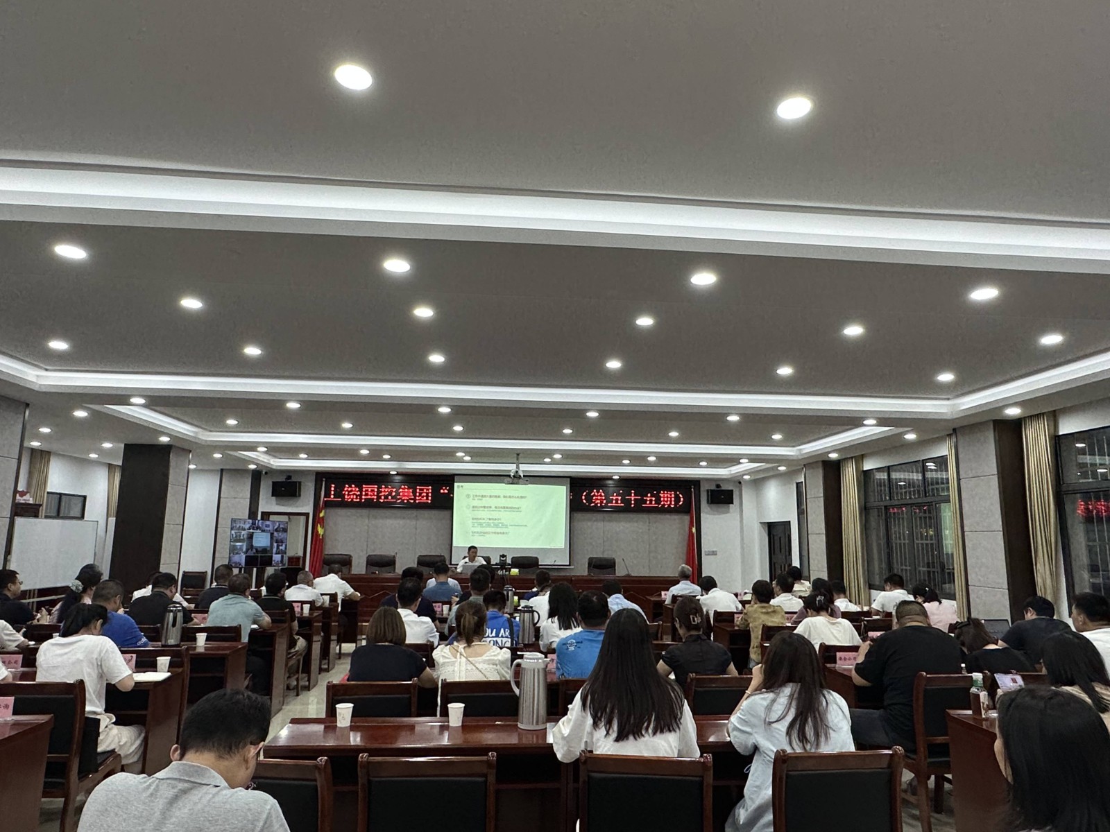 f858f12df0d48ef58fd316fbef243d48.jpg f858f12df0d48ef58fd316fbef243d48.jpg