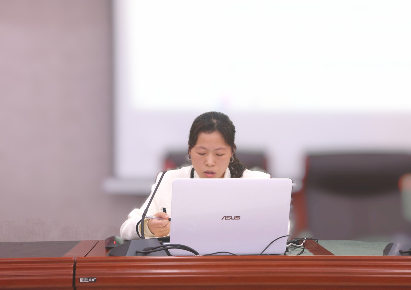 44e9c4173731ed5b3c18634639e5c021.jpg 44e9c4173731ed5b3c18634639e5c021.jpg