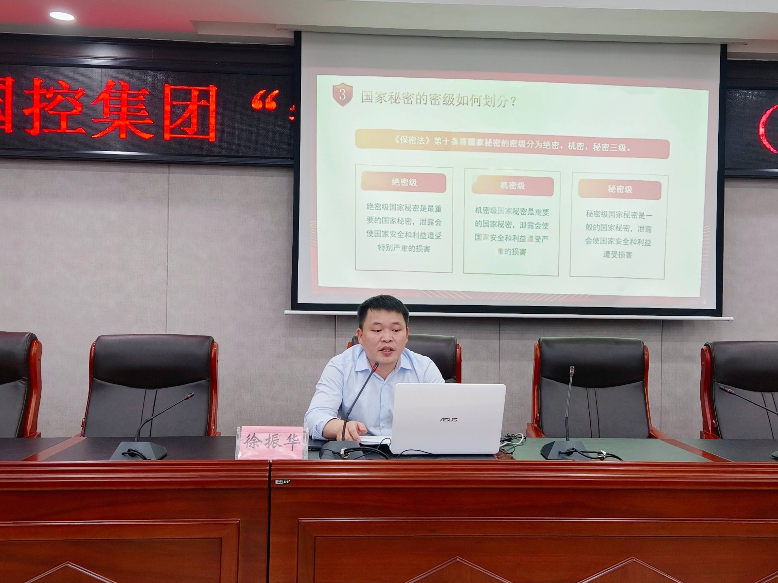 81a3eb65fcc29d31b686c885eadc0d61.jpg 81a3eb65fcc29d31b686c885eadc0d61.jpg